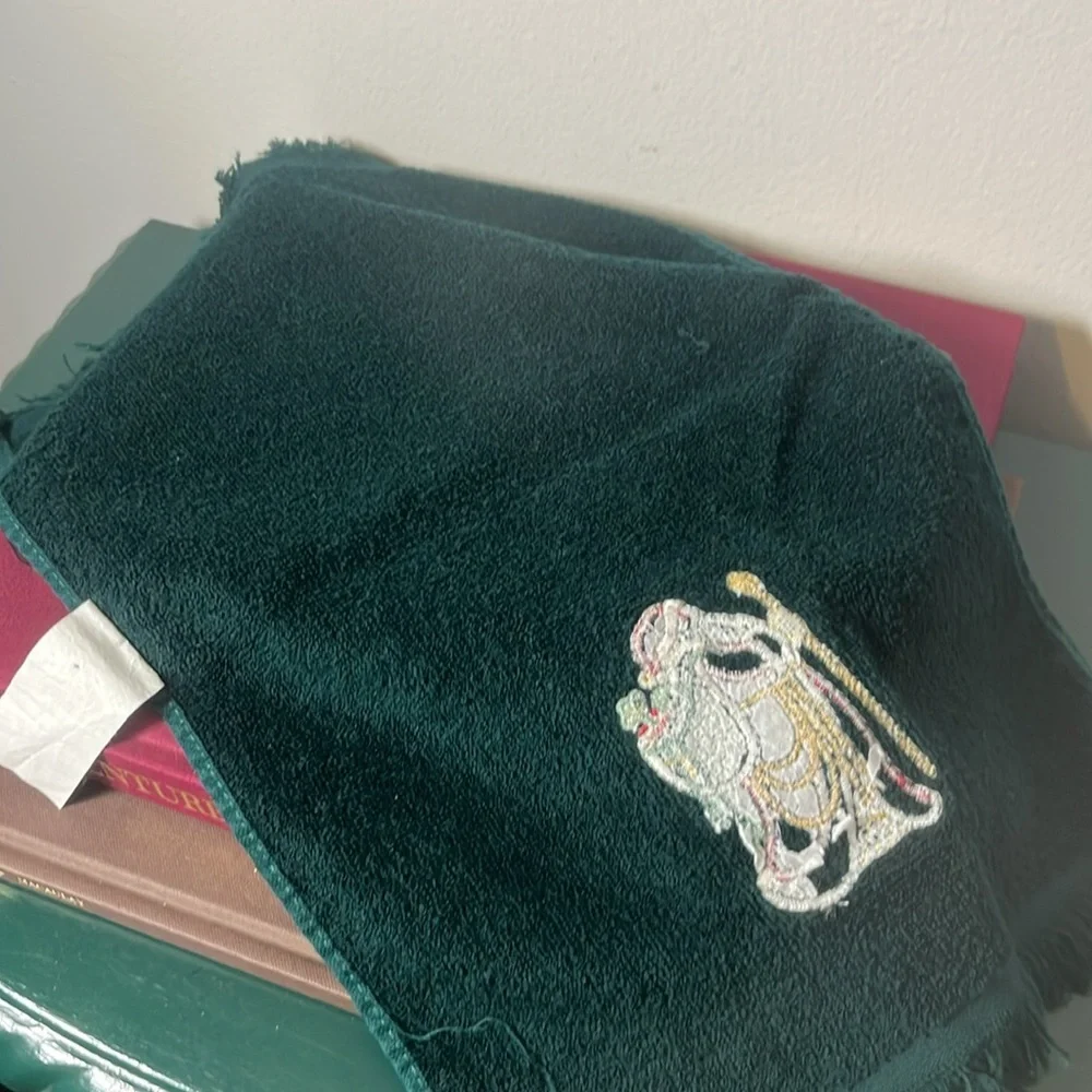 Vintage 1990s Christmas Velvet Green Embroidered Santa Claus Towels Set of 3 - Picture 13 of 14